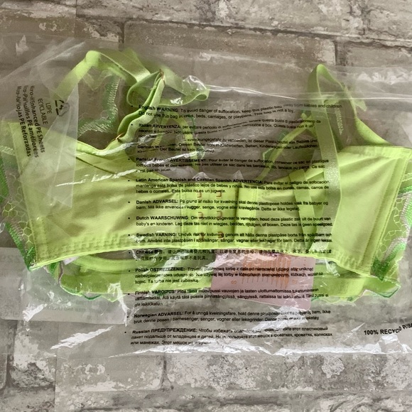 SAVAGE X FENTY: Shining Star Unlined Demi Bra - Picture 6 of 9